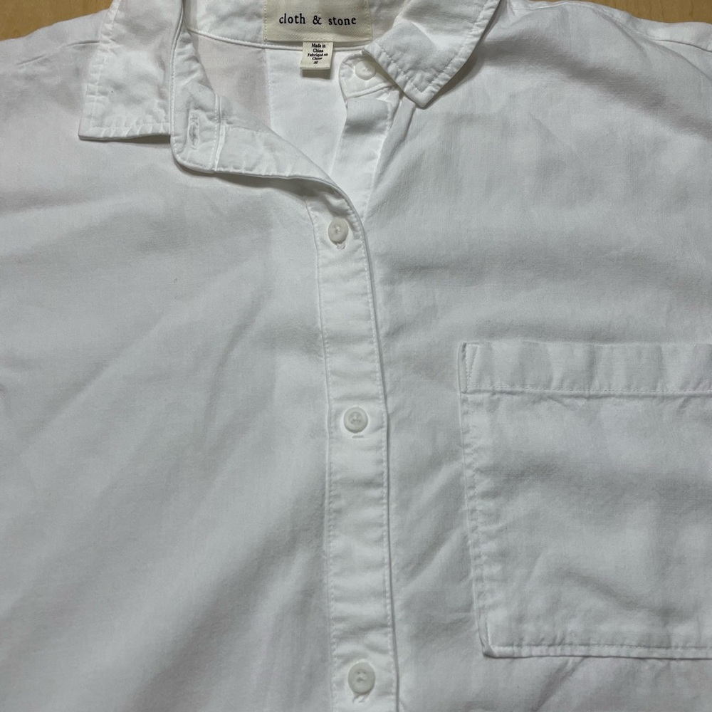 Cloth & Stone Crisp White Rolled Short Sleeve Point Collar Button Down Top Small - Picture 4 of 10